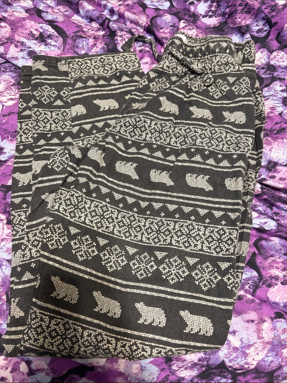 Old Navy Black and Cream Bear-Print Cozy Pajama Pants